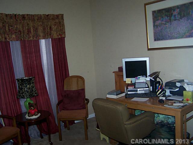 Old Stone Crossing - Residential