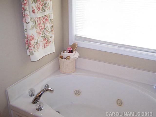 Old Stone Crossing - Residential