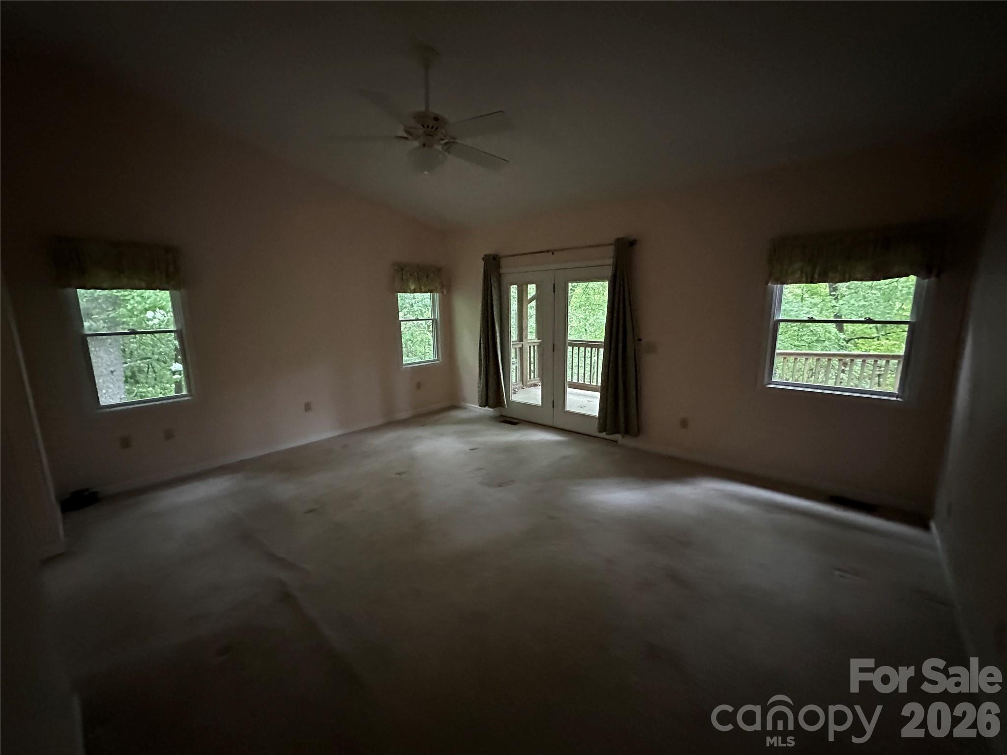 Holly Forest - Residential