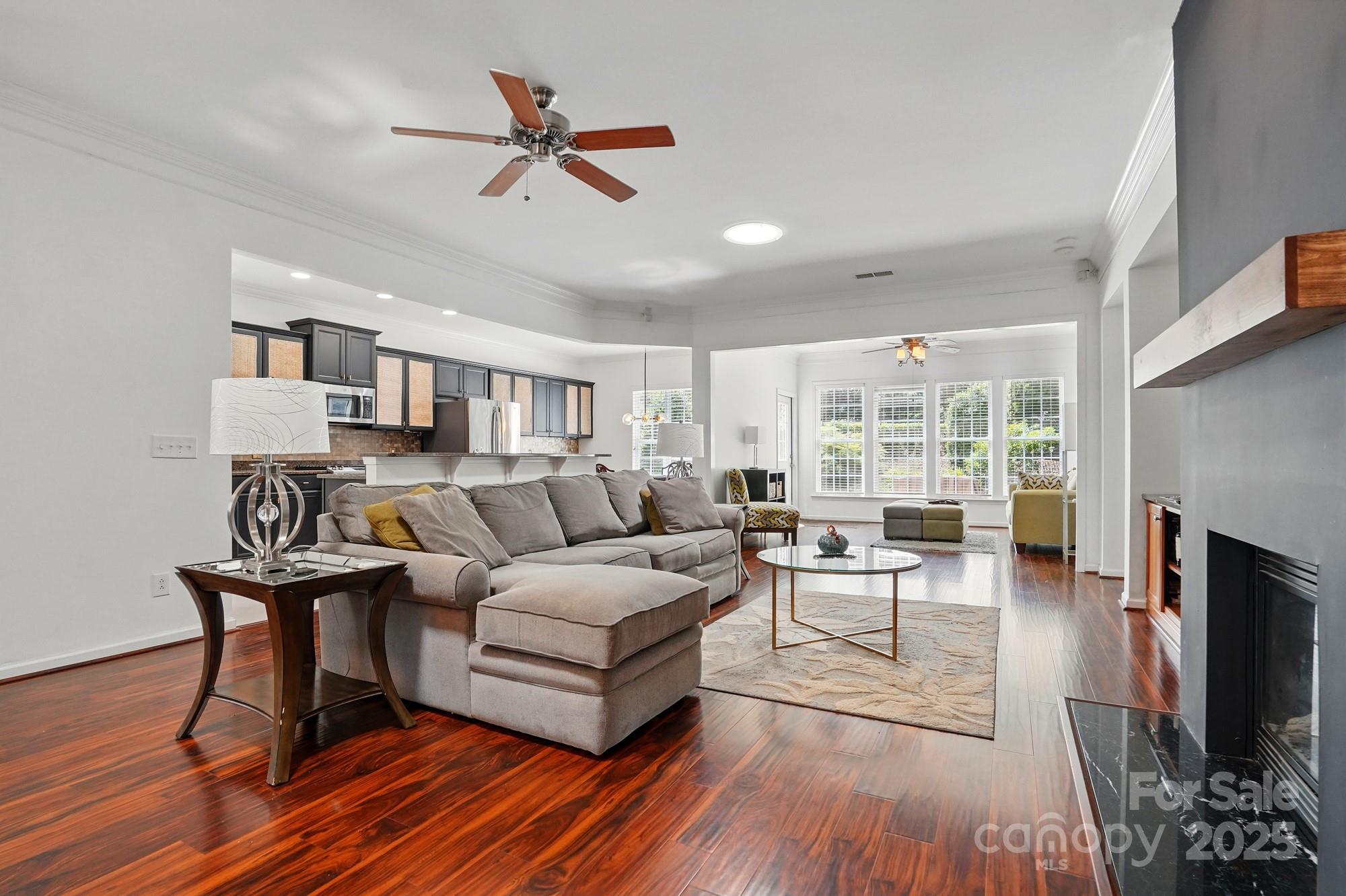 43041 Mimosa Court