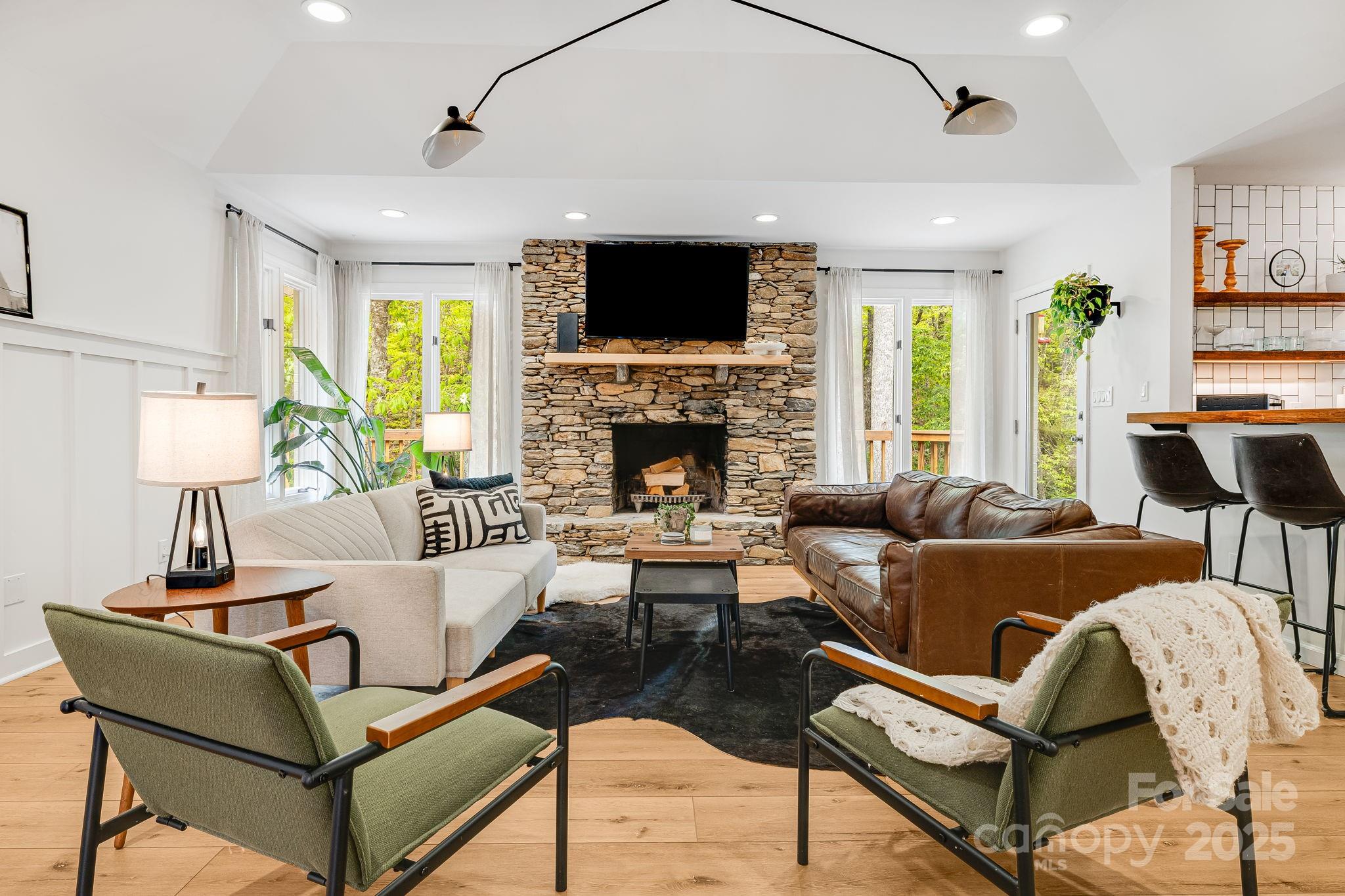1245 Old Fort Road
