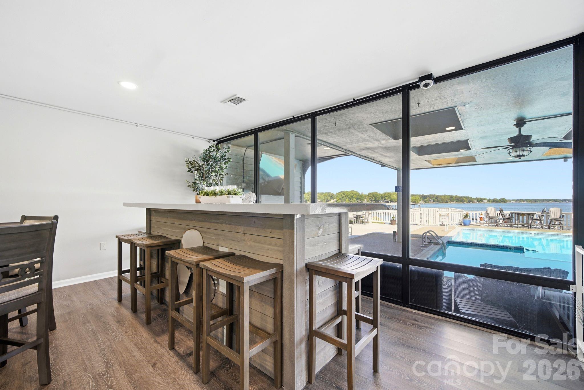 Spinnaker Bay - Residential