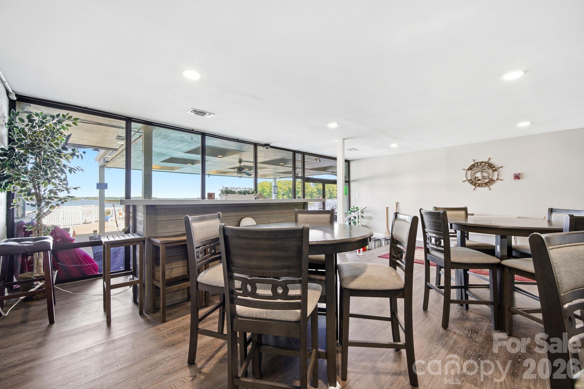Spinnaker Bay - Residential