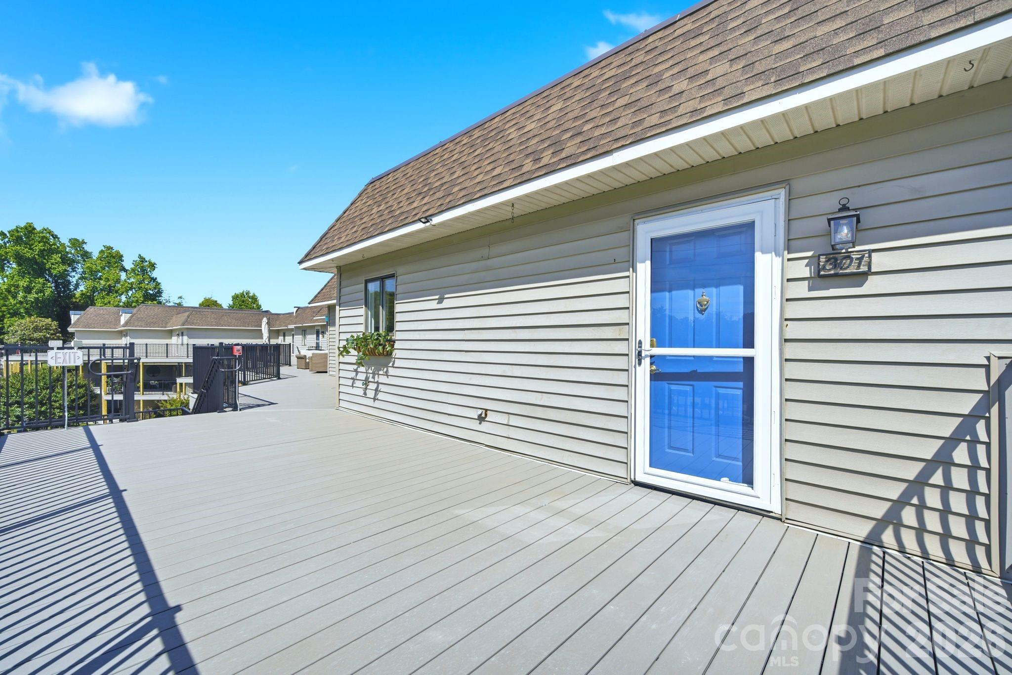 Spinnaker Bay - Residential