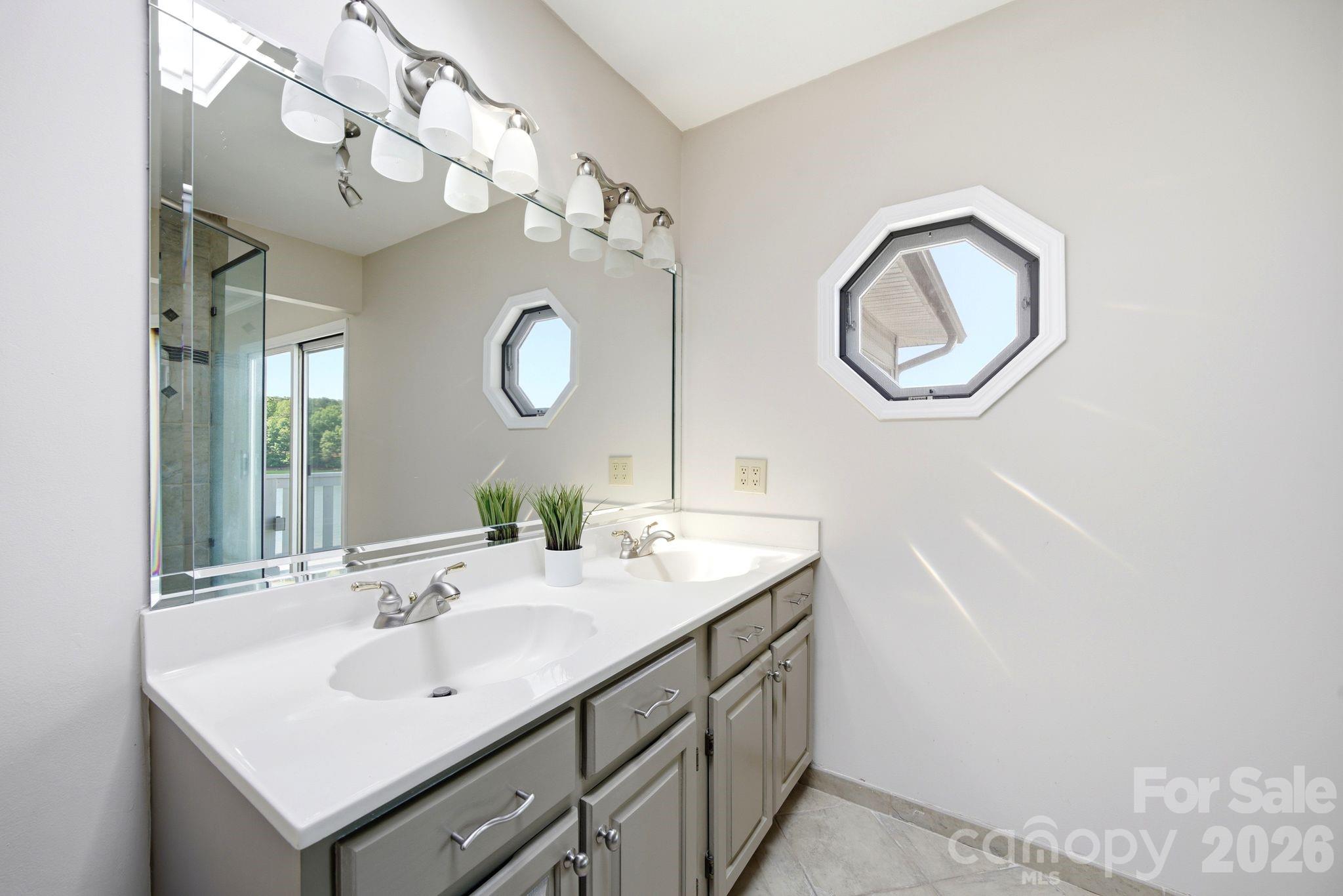 Spinnaker Bay - Residential