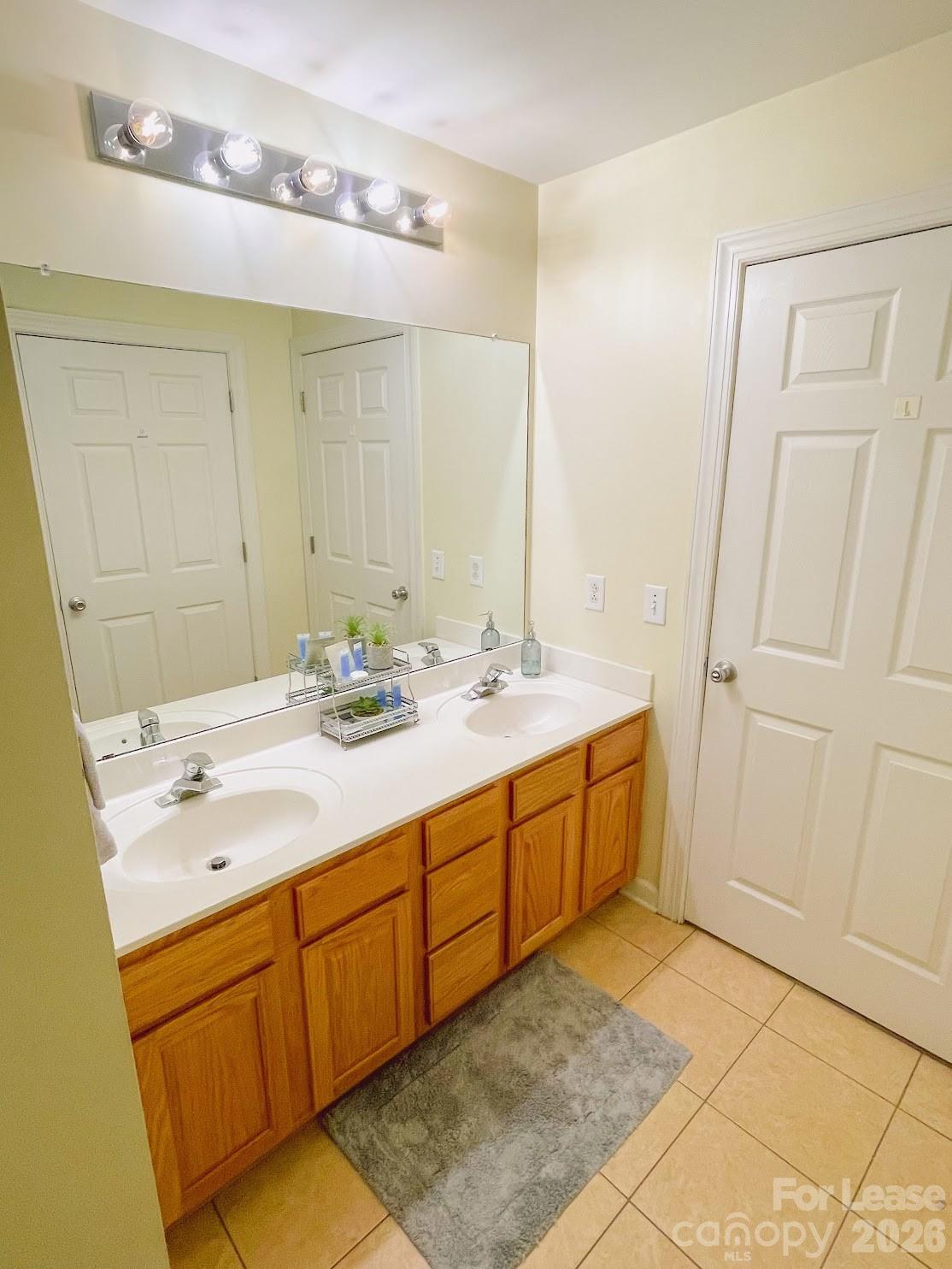 718 Trade Street 210