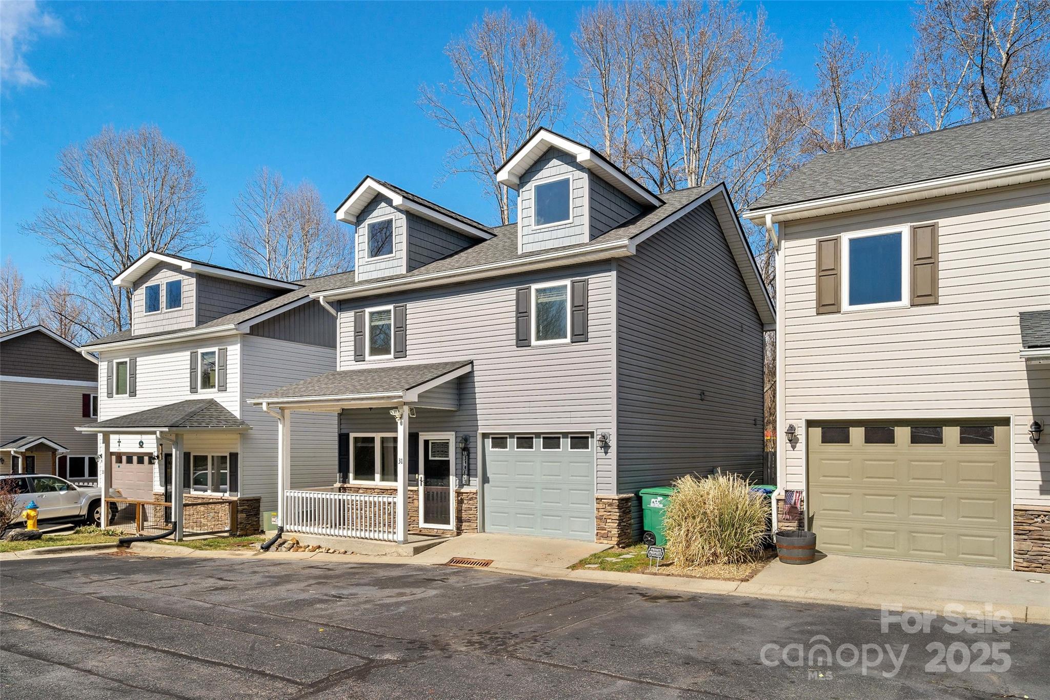 31 English Ivy Road
