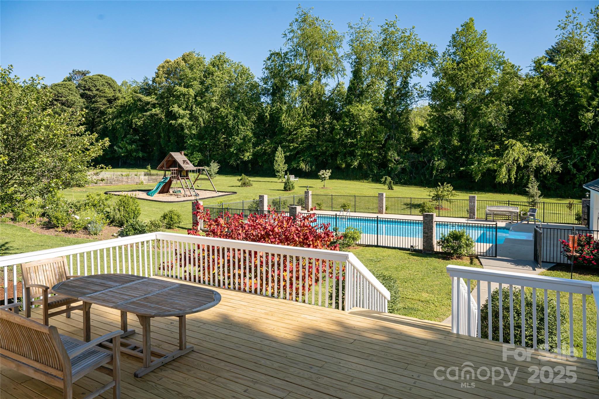 Foster Estates - Residential