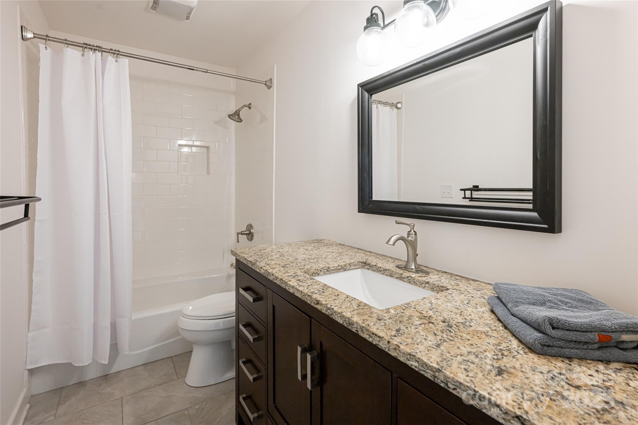 Foster Estates - Residential