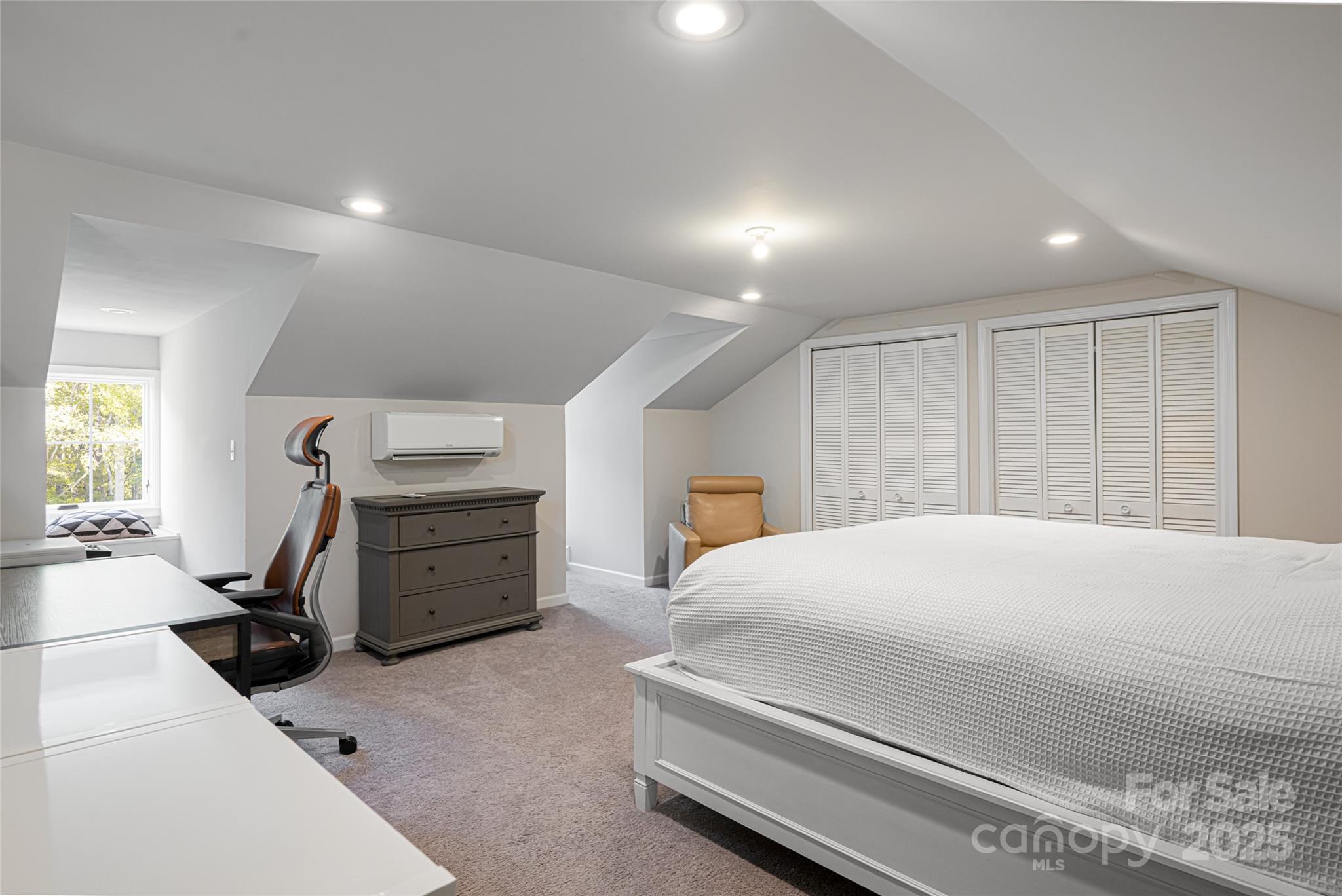 Foster Estates - Residential