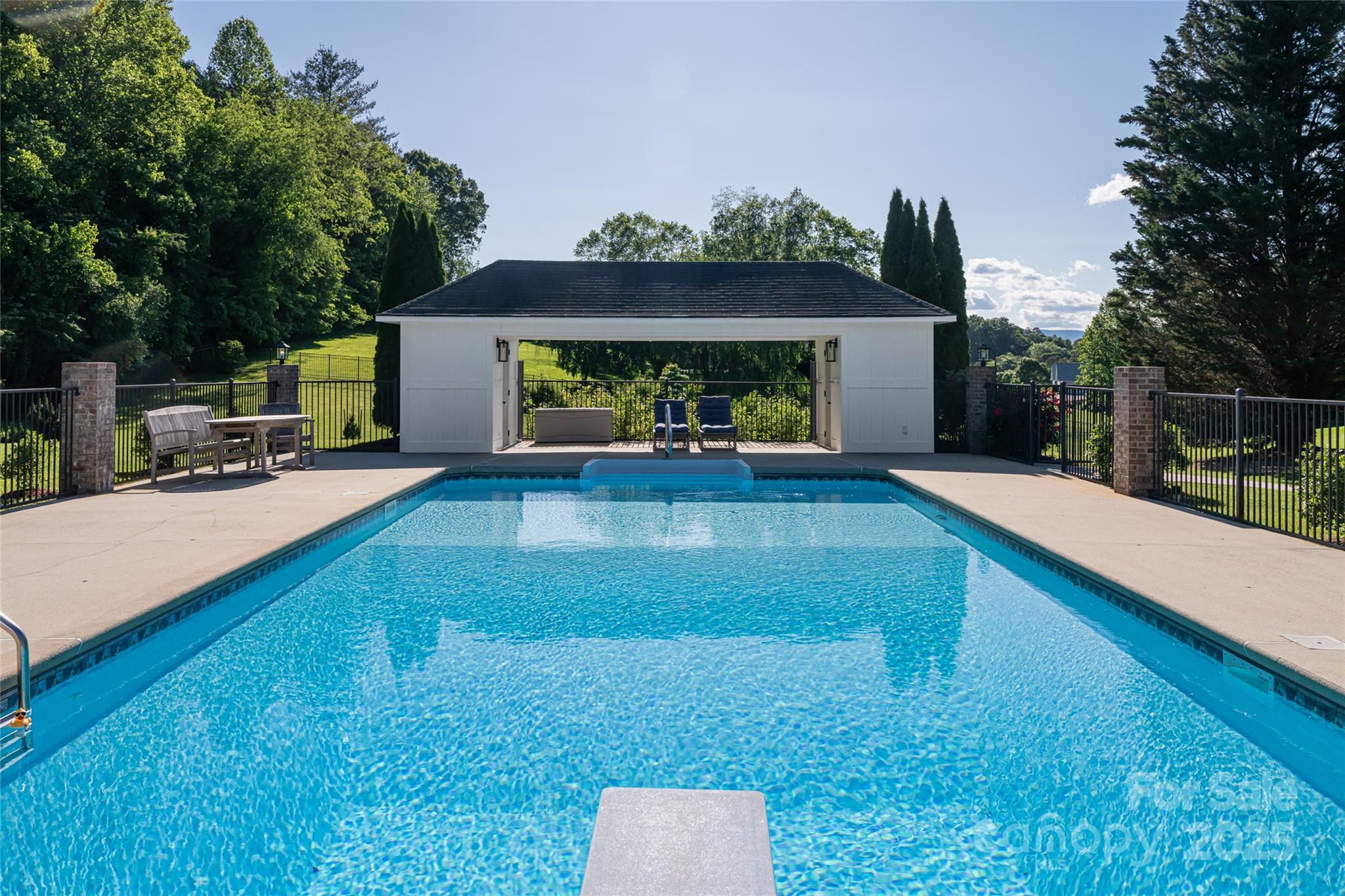 Foster Estates - Residential