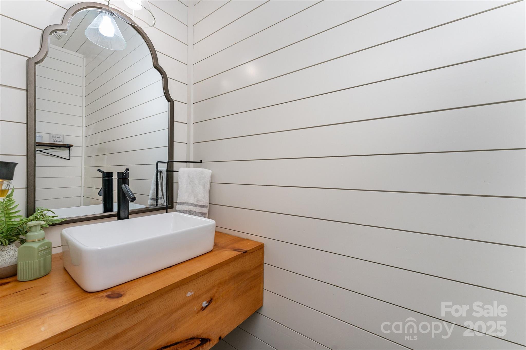 Pikeview Place - Residential