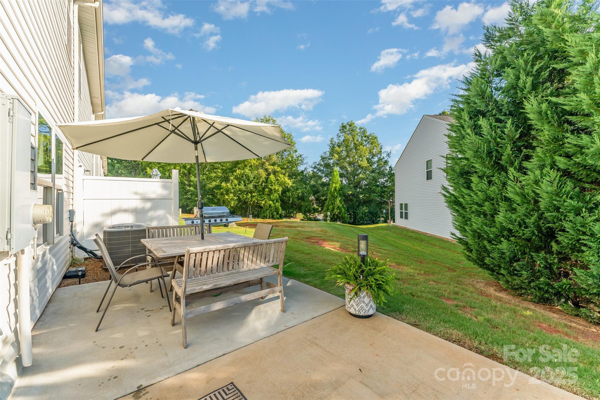 Pikeview Place - Residential