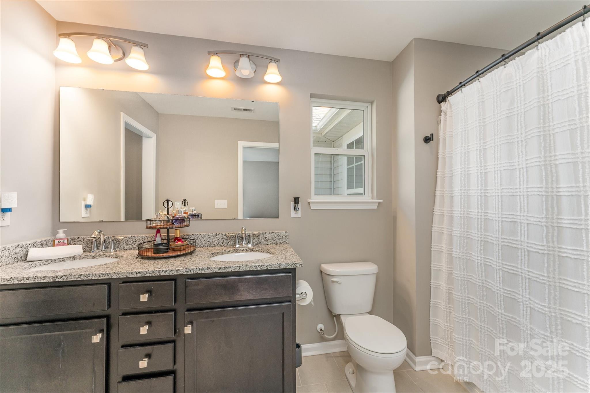 Pikeview Place - Residential