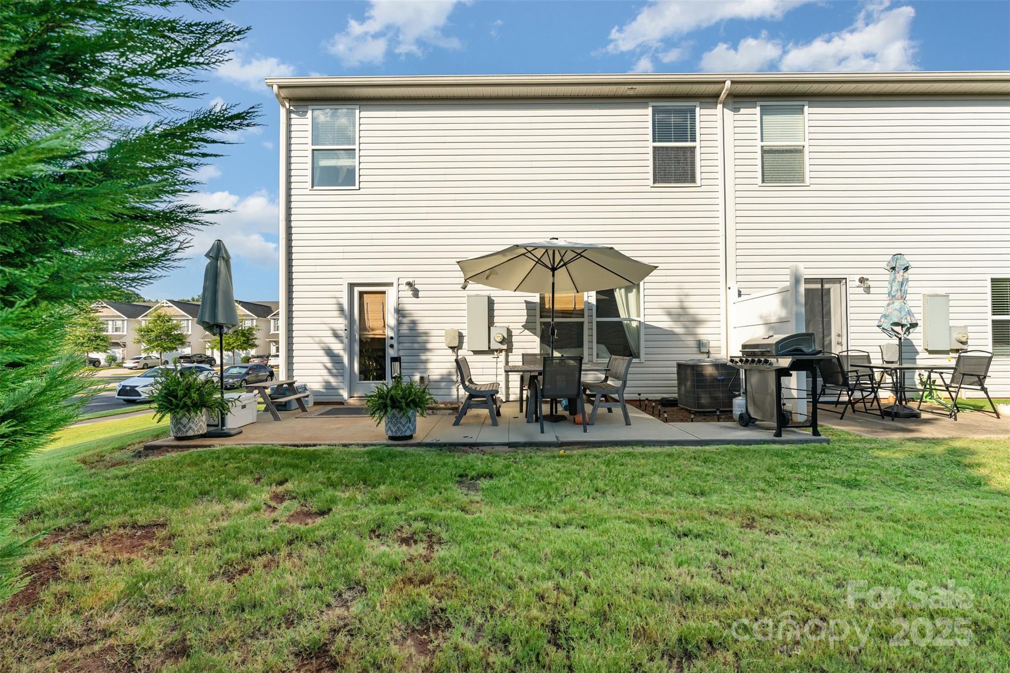 Pikeview Place - Residential