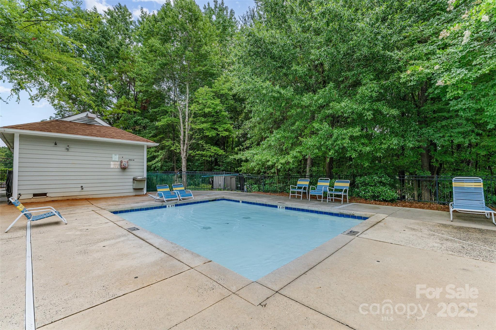 Pikeview Place - Residential