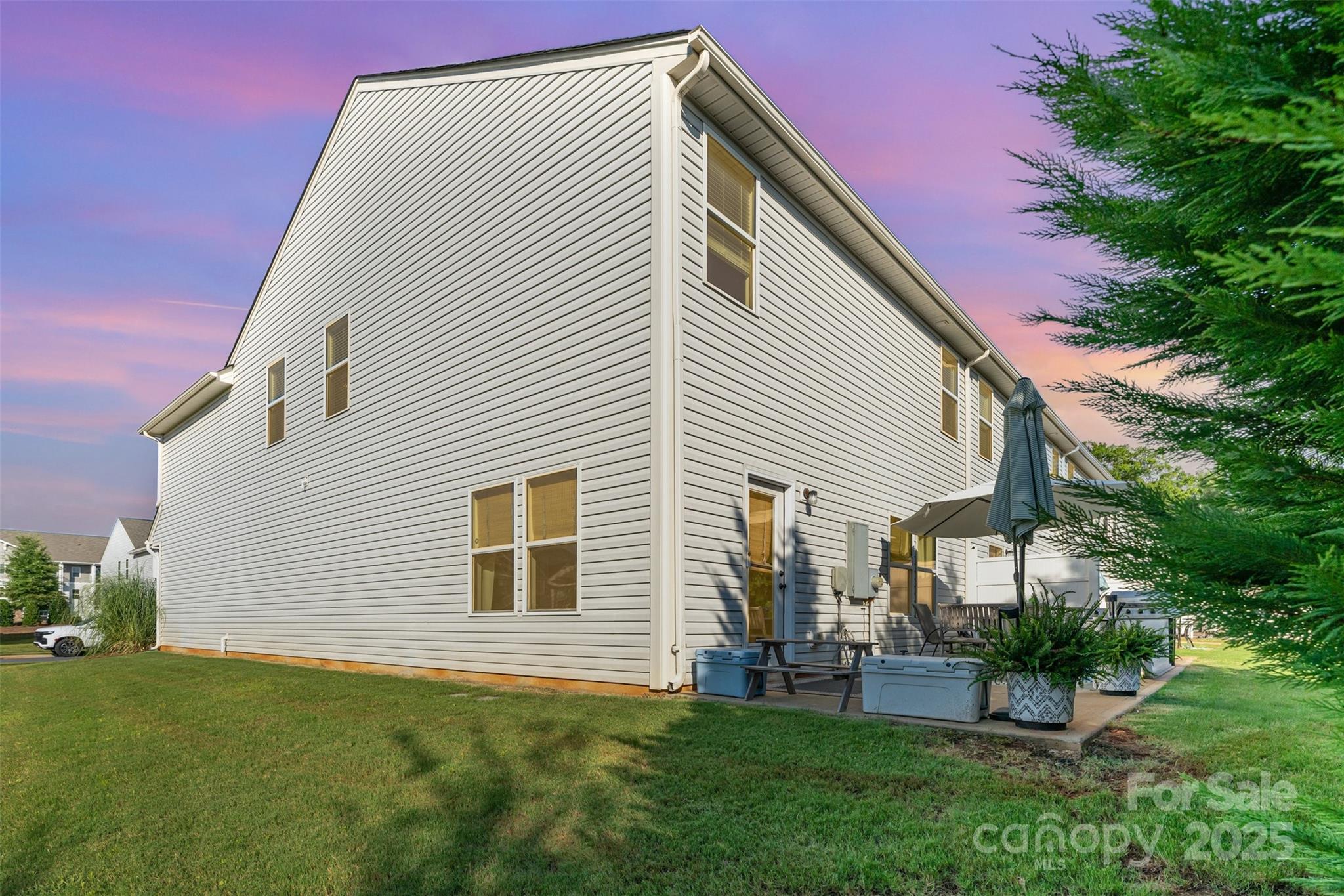 Pikeview Place - Residential