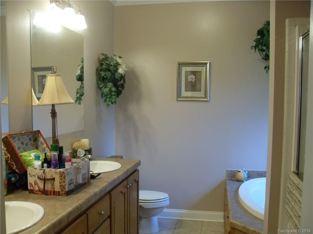 Sherwood on the Lake - Residential