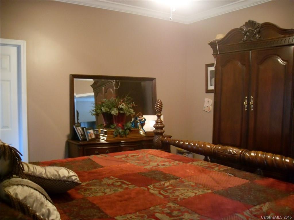 Sherwood on the Lake - Residential