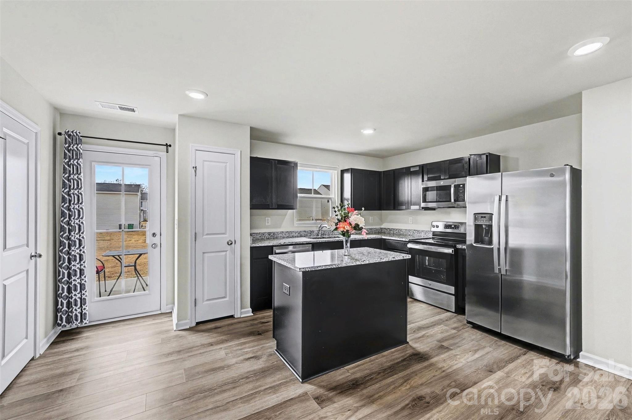 Creekside Grove - Residential