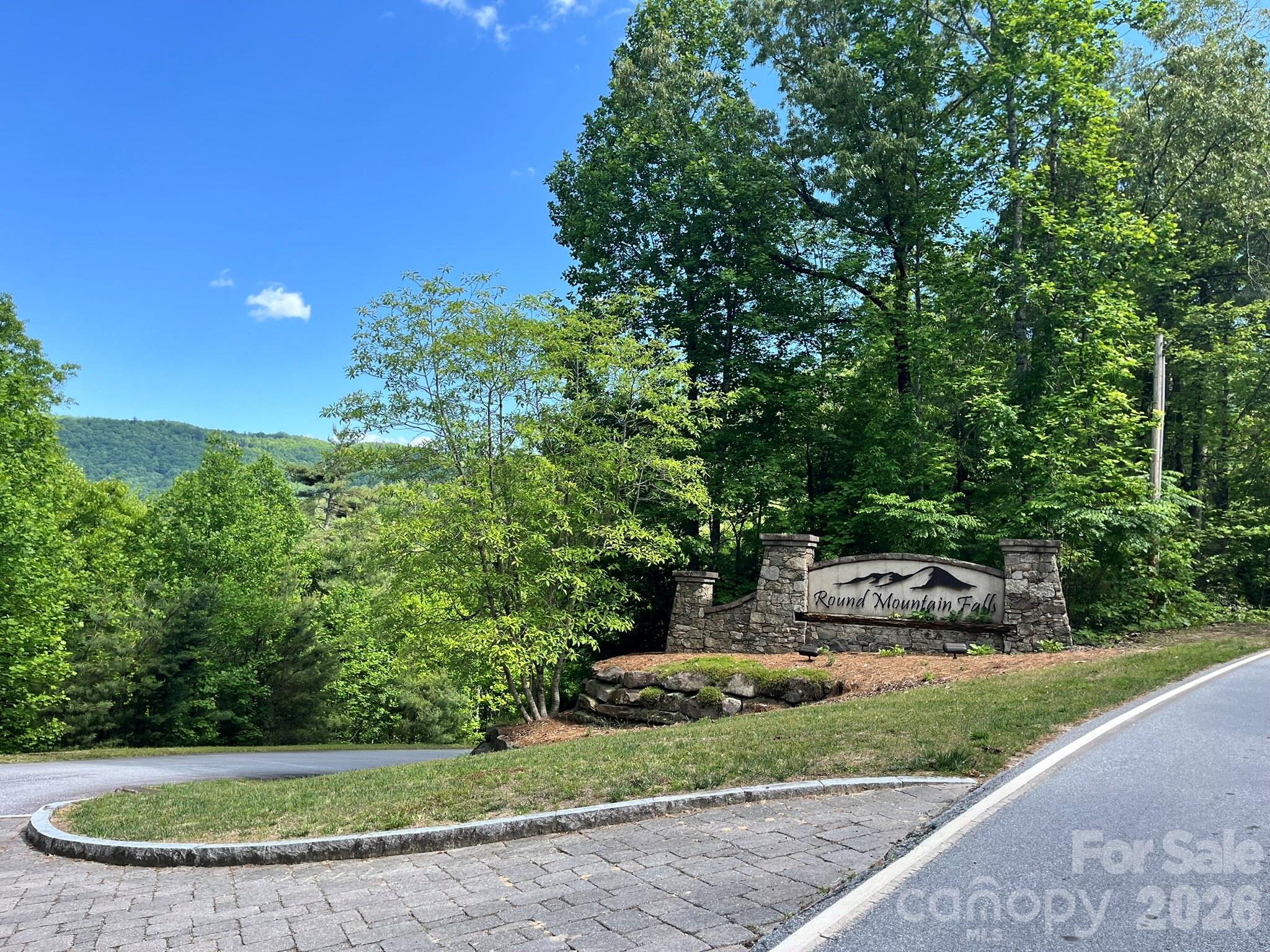Round Mountain Falls - Land