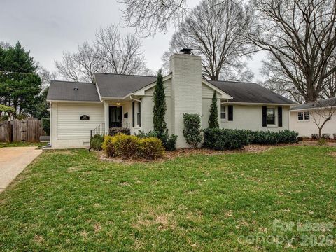 Photo of 1201 Seneca Place, Charlotte, NC 28210 (MLS # 4338698)