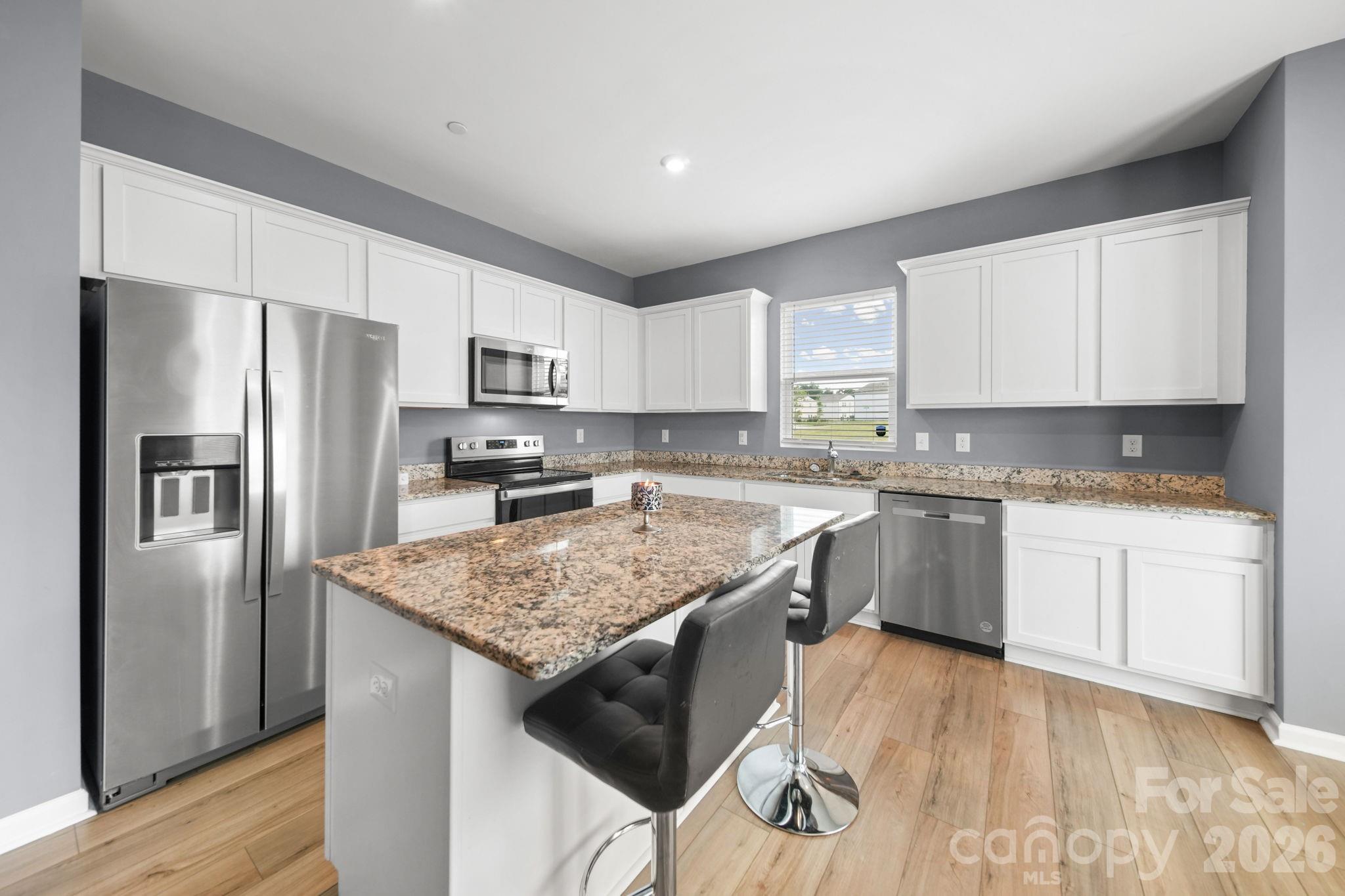 3082 Bell Spur Avenue SW