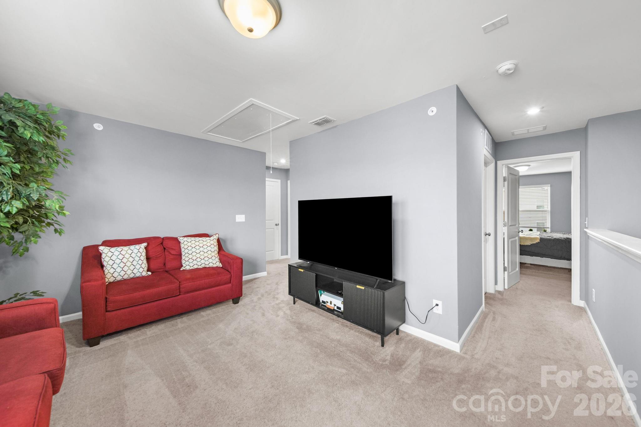 3082 Bell Spur Avenue SW
