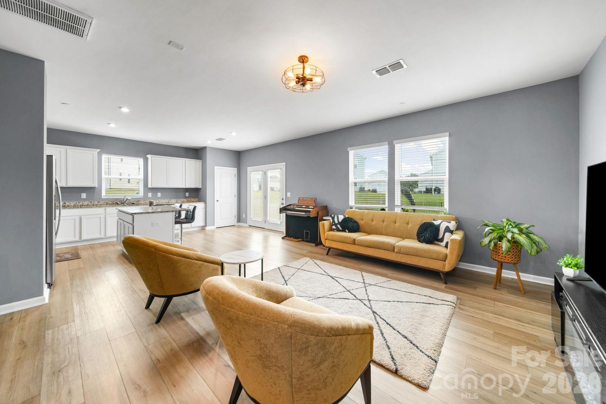 3082 Bell Spur Avenue SW
