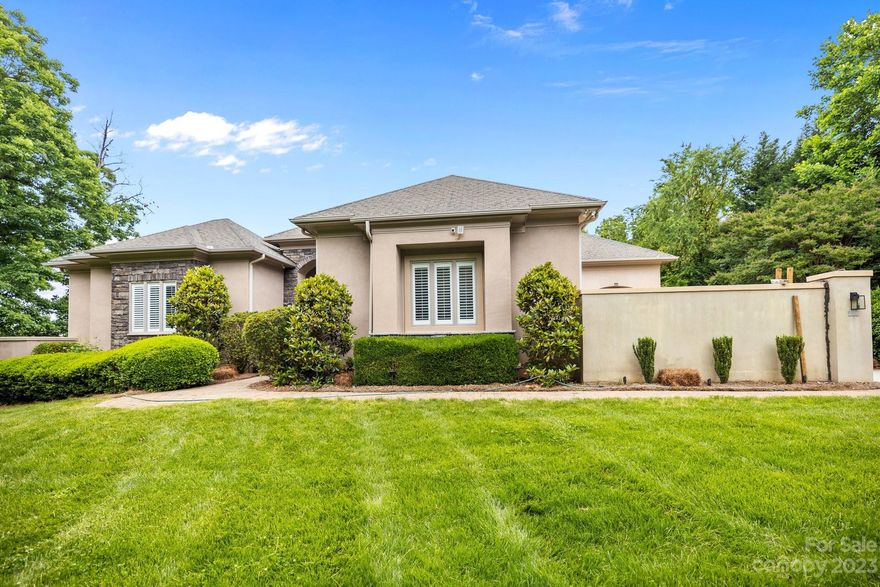 Gorgeous Lake front home with a fantastic view and pier/boat slip! Private back yard with pool and jacuzzi and a pool house. Features a gourmet kitchen with stainless steel appliances and wet bar, walk in pantry. Beautiful view of the lake and pool area from the breakfast nook. Spacious primary suite located on the main level. Upper level has 2 secondary bedrooms each with their own bathroom.  Bar entertainment area on the lower level with walk out to the patio and pool. Lower level has another bedroom with a theater room.  For more info on The Point visit - 
 http://thepointatlkn.com/