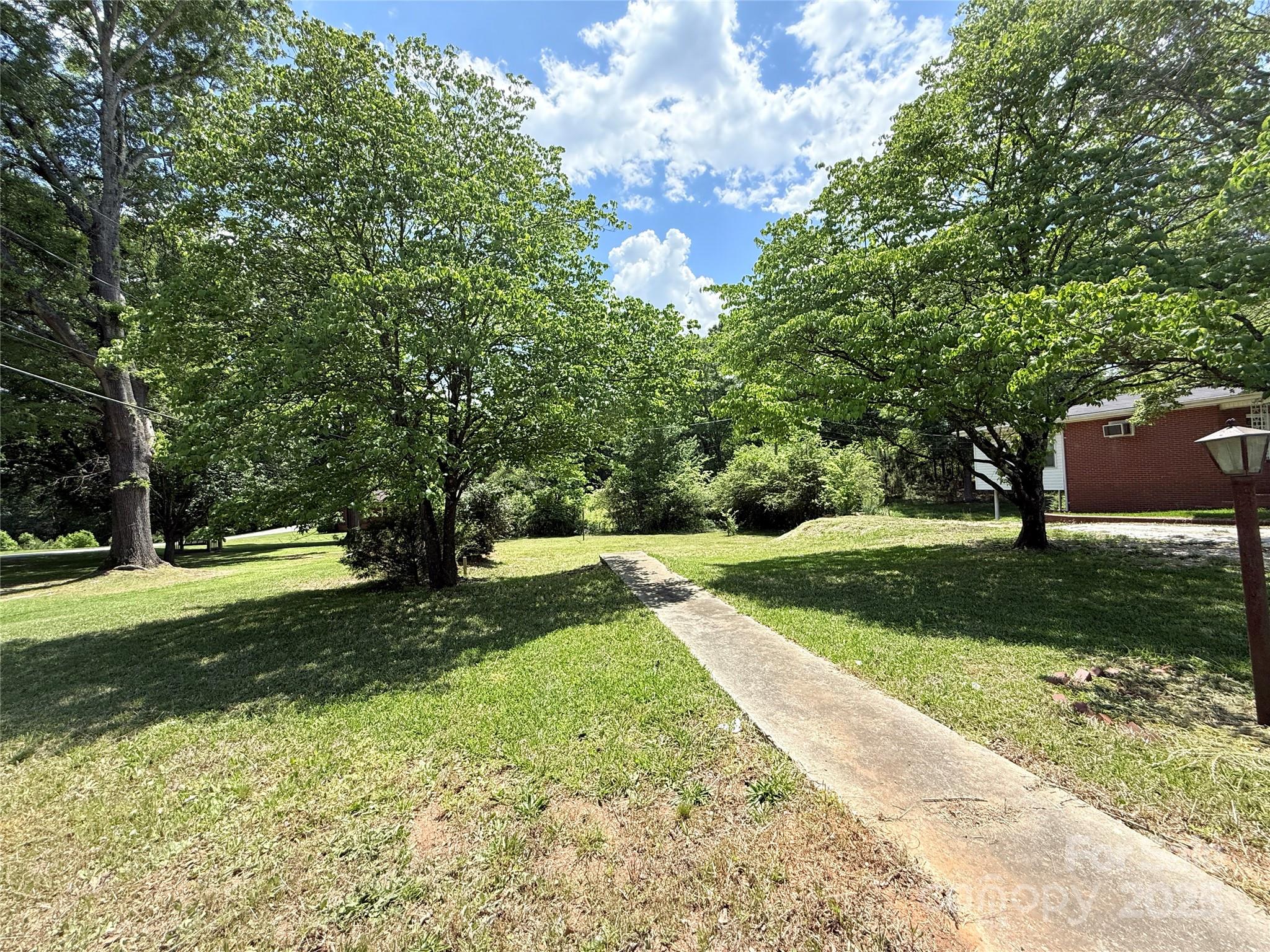 1119 Chesterfield Avenue