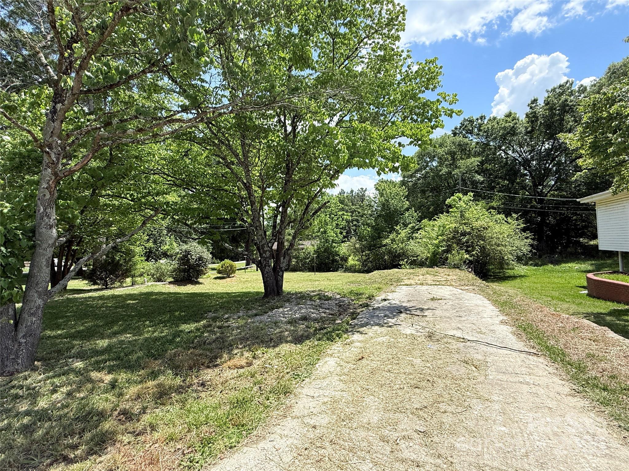 1119 Chesterfield Avenue