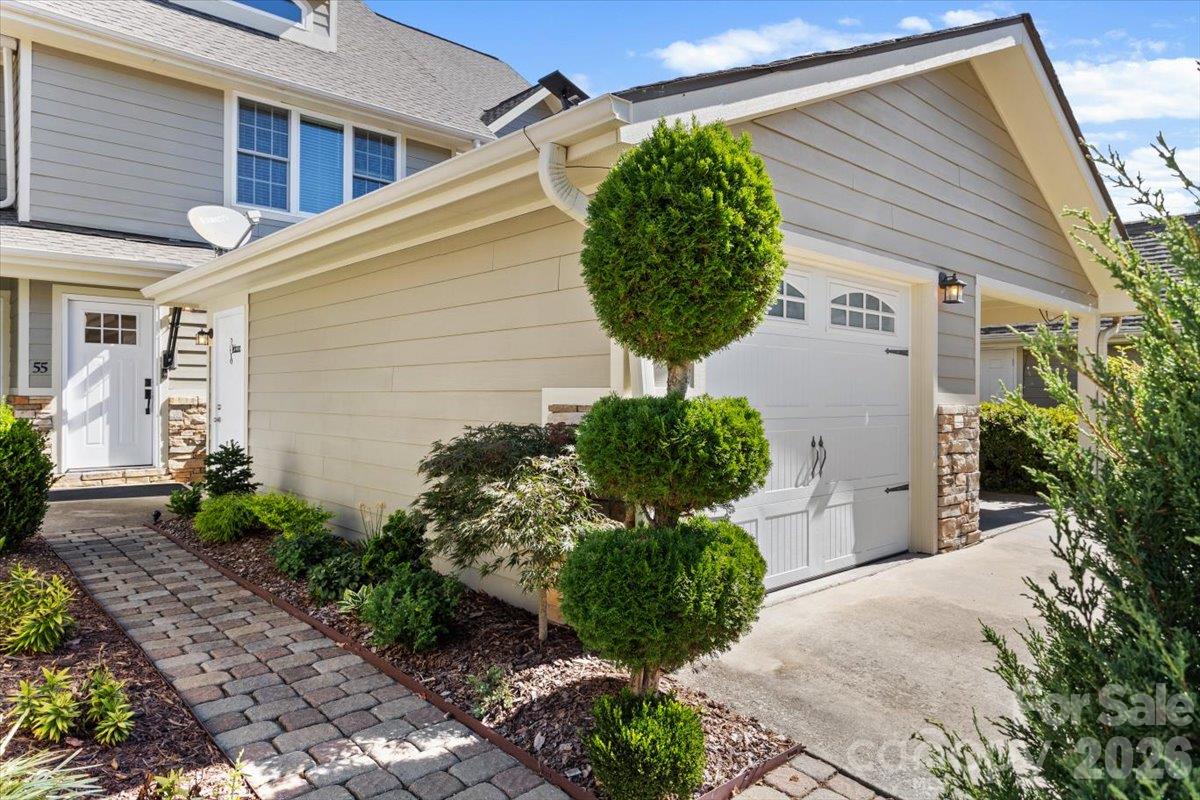 55 Rotunda Circle 1403