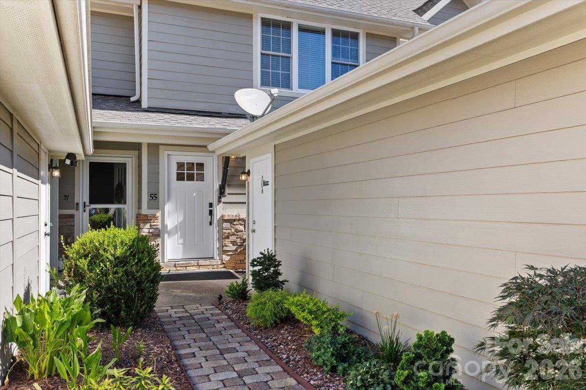 55 Rotunda Circle 1403