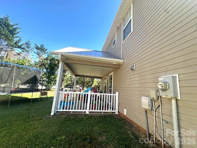 402 Trillium Court SW 1