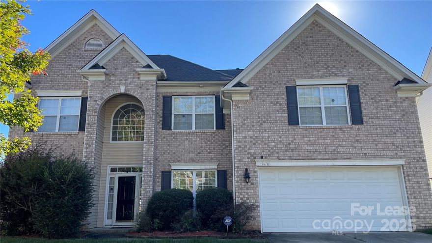Spacious open floor 4 bedroom house in a highly desirable Ballantyne location with good school district and proximity to shopping and entertainment. Spacious open floor plan with two story great room, sunroom, formal living, dining rooms and gourmet kitchen with stainless steel appliances. Main level guest bedroom with full bath.
Spacious two car garage with ample space on the drive way for more to park. 

Community features clubhouse, swimming pool, tennis courts, recreation area, playground and walking trails.