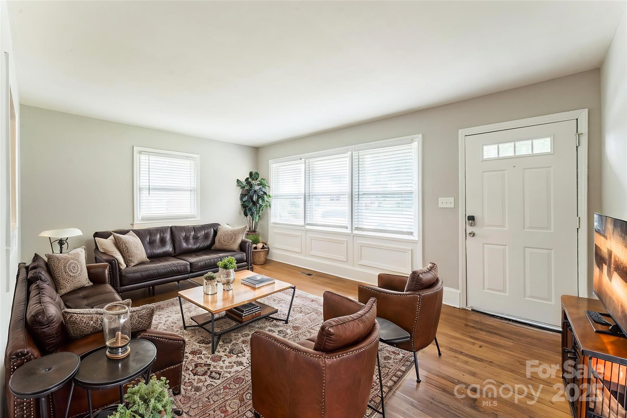 1631 Vancouver Drive