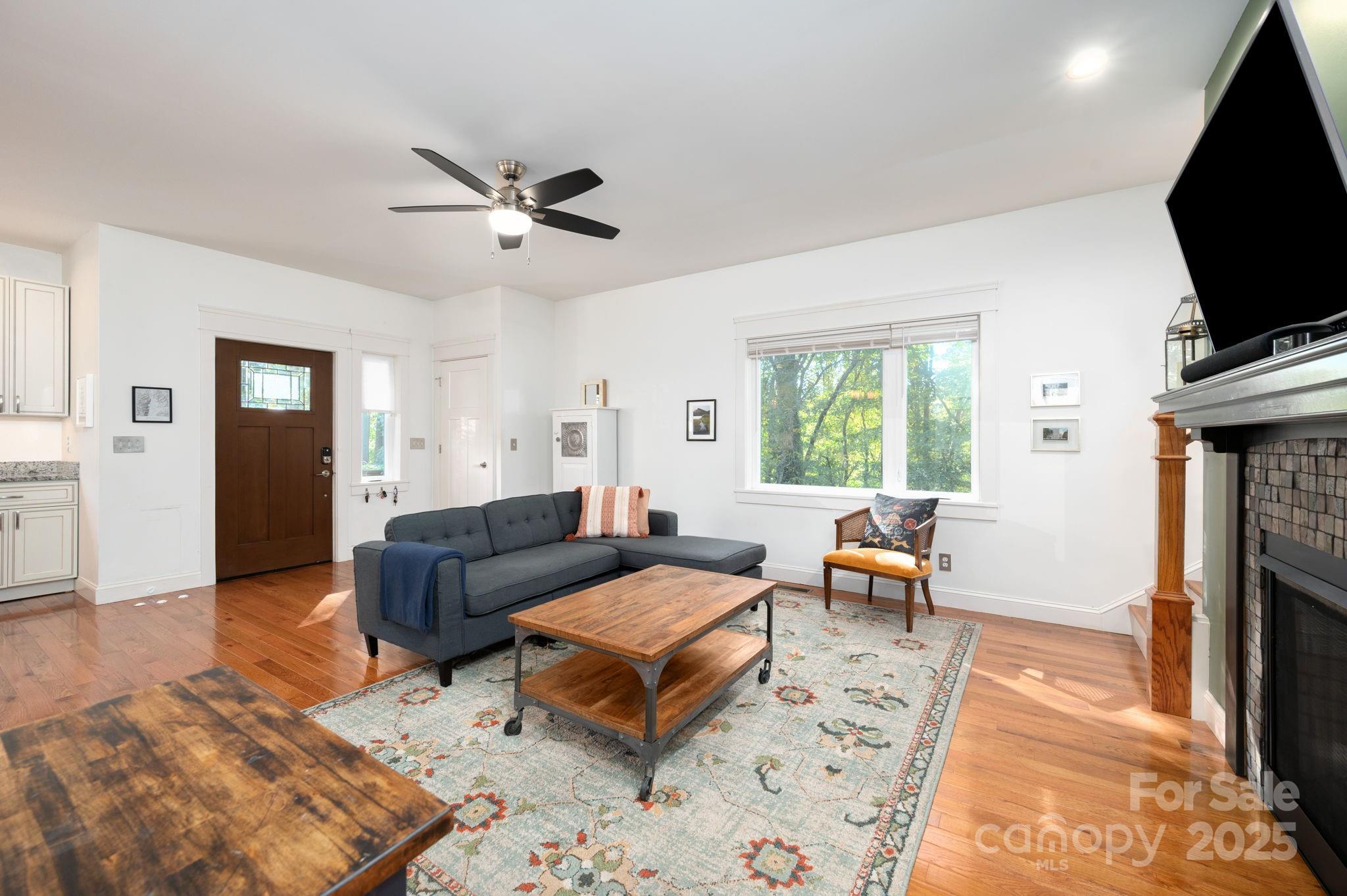 89 Galax Avenue