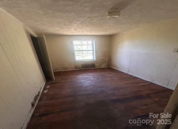 1098 Deep Gap Road