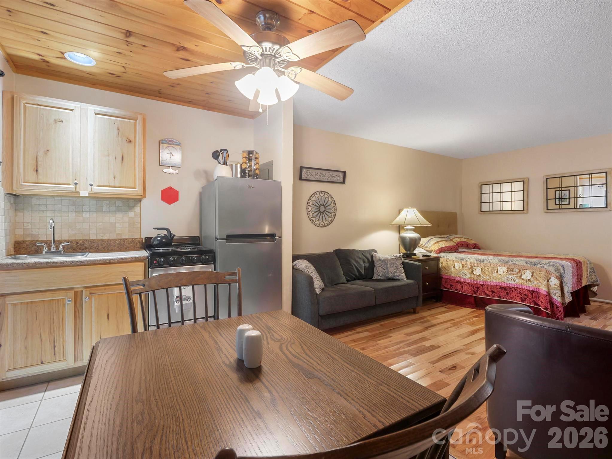 Rumbling Bald on Lake Lure - Residential