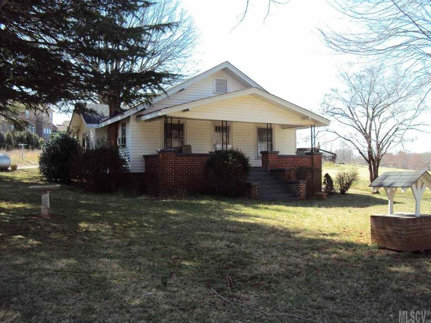 Nice bungalow situated on 1.5 acres. Home has two bedrooms with one full bath. New HVAC system installed 2015. Roof was updated in the last 5-7 years.