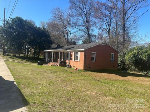 Duplex in Charlotte NC 3532 Jonquil Street.jpg