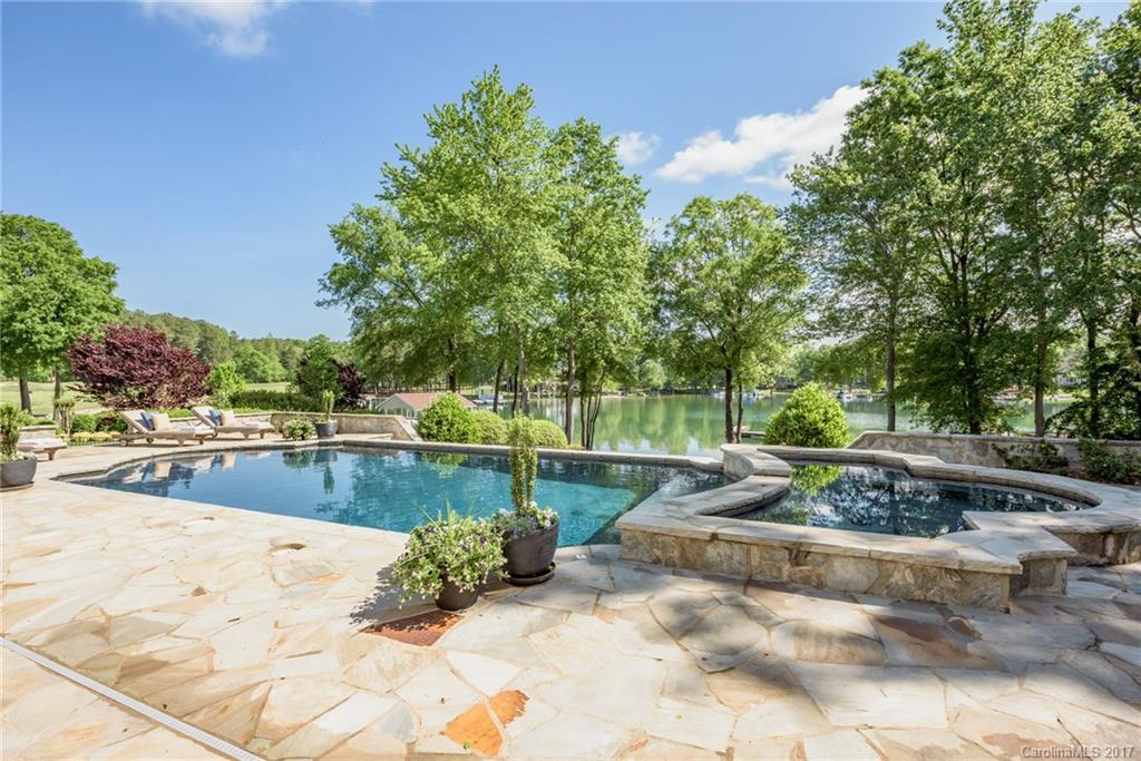 The Peninsula - Residential