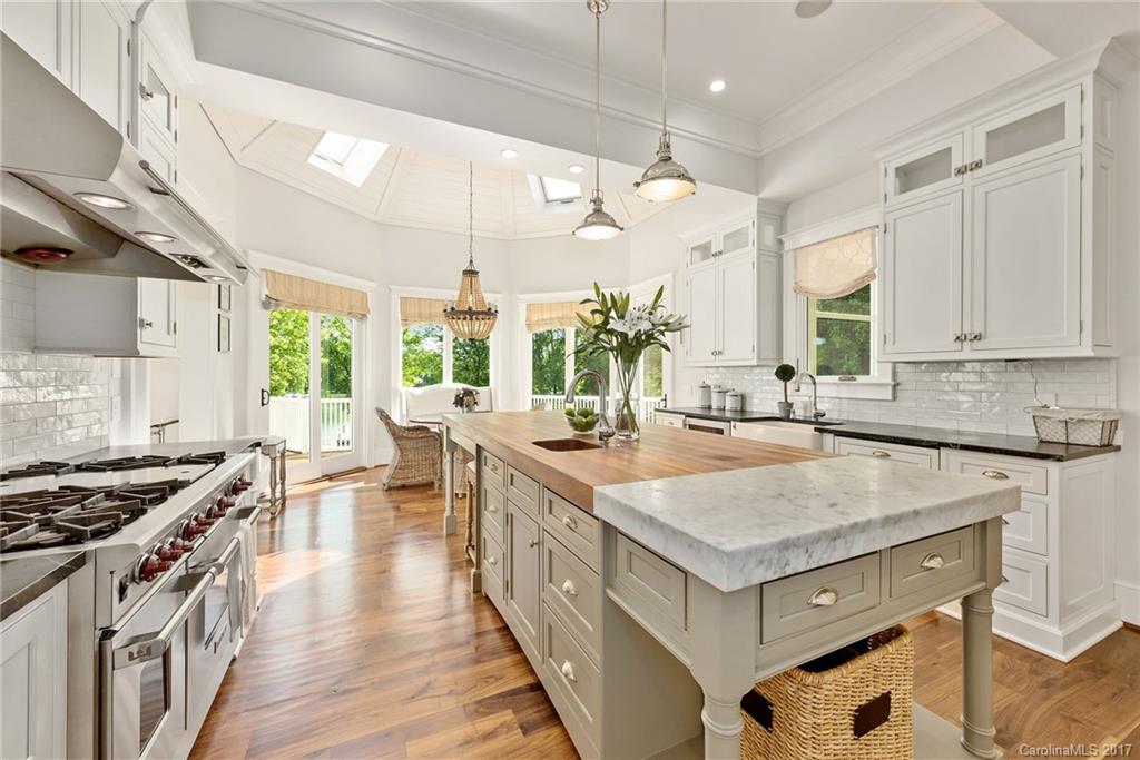 The Peninsula - Residential