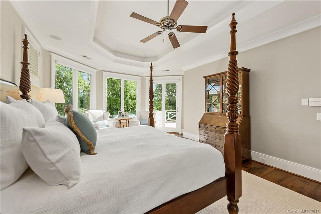 The Peninsula - Residential