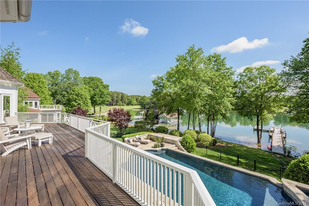 The Peninsula - Residential