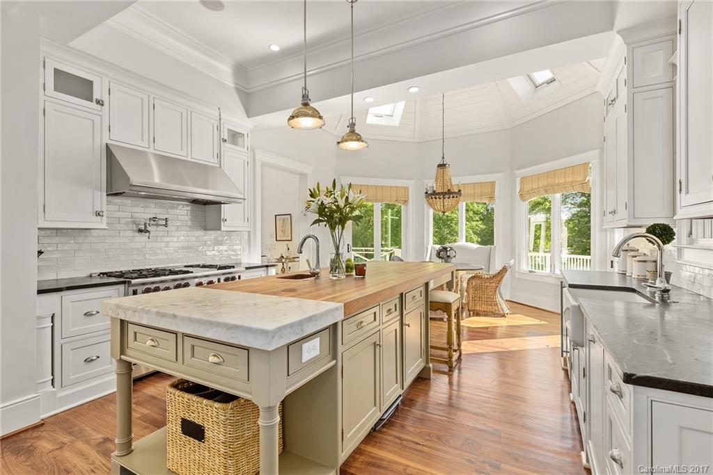 The Peninsula - Residential