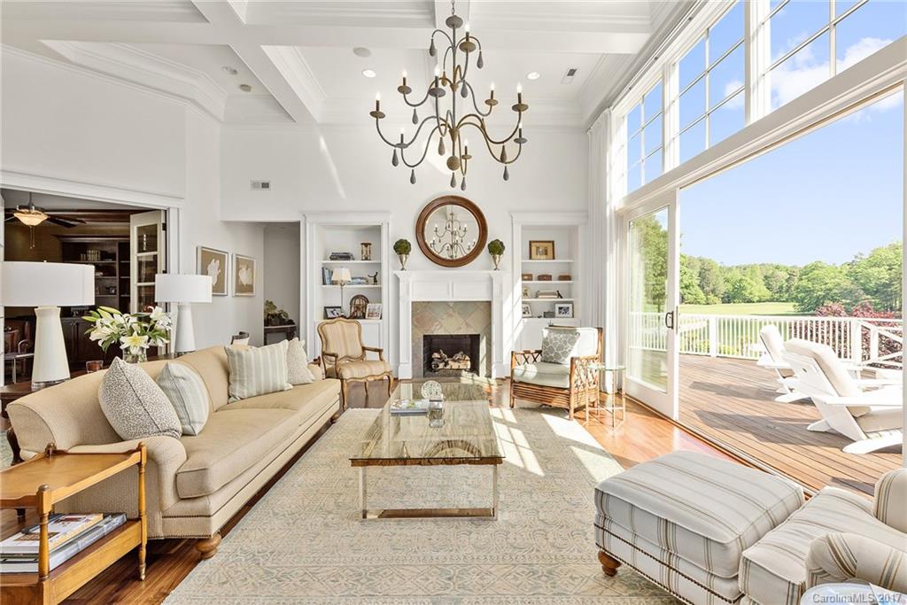 The Peninsula - Residential