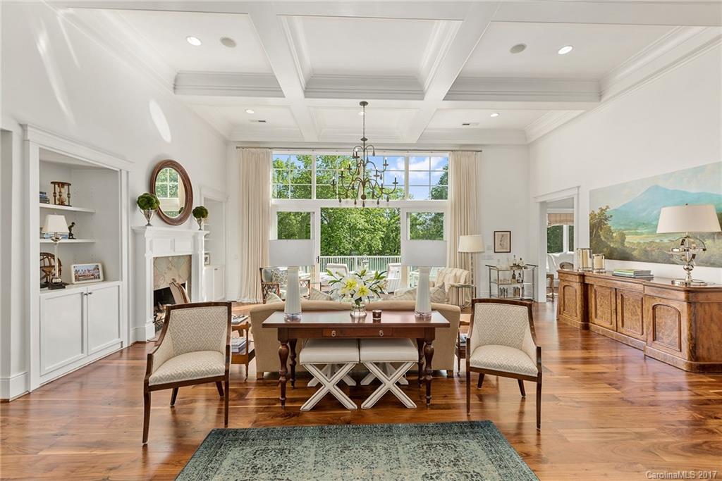 The Peninsula - Residential