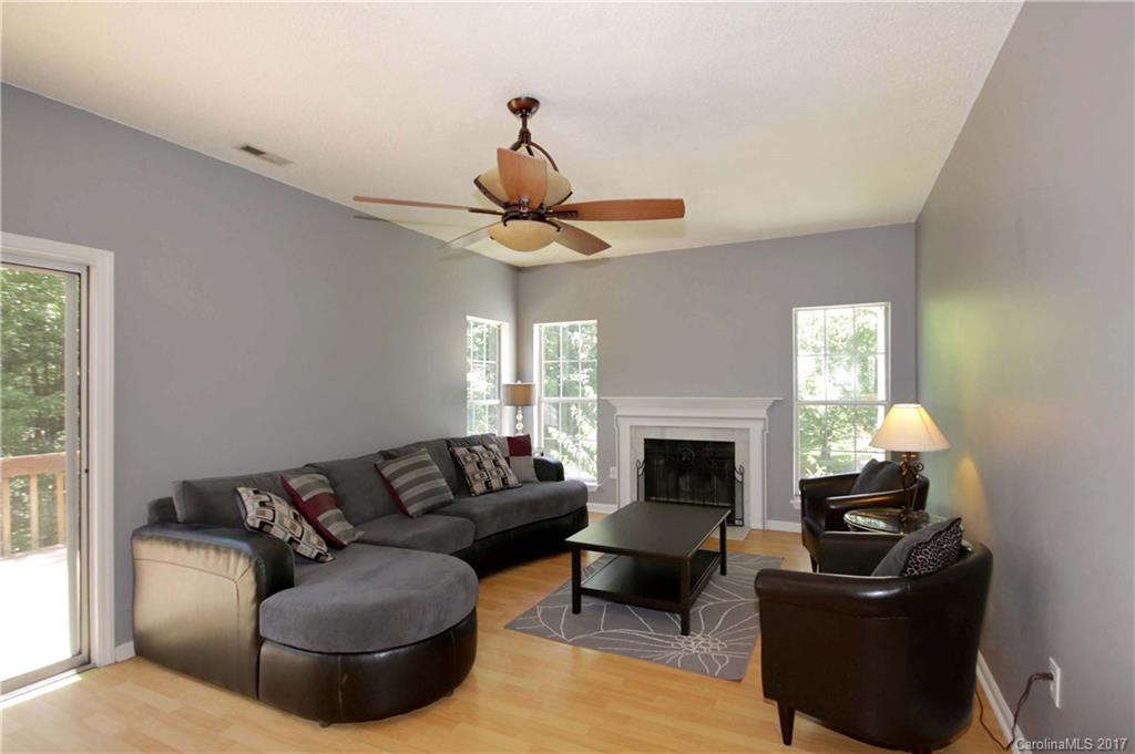 Harris Pointe - Residential